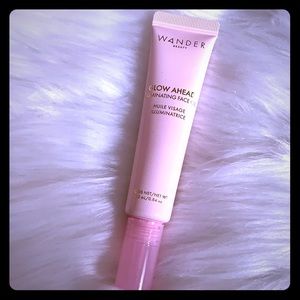 Wander beauty illuminating face oil